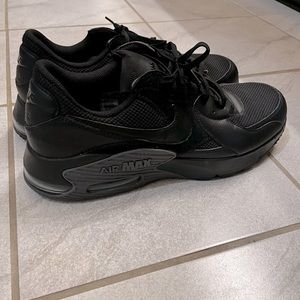 Men’s Black Nike Air Max Size 13